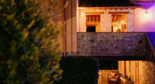 Casale Serena 1912, Book Hotel Hoteller i Fabro med parkering, Parkering