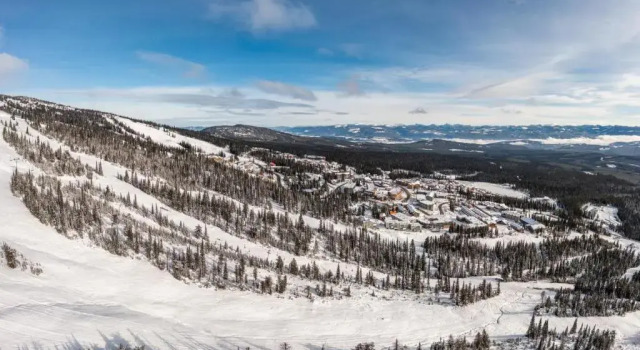 Nest on Perfection - Newly Renovated Ski In Ski Out Mountain View Condo, Забронировать Отель Отели Келоуна 3 звезды, 3*