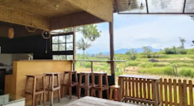 Camera Standard Cianjur Paddies Hostel