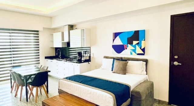 Полулюкс Los Picos Hotel & Suites Bucerias