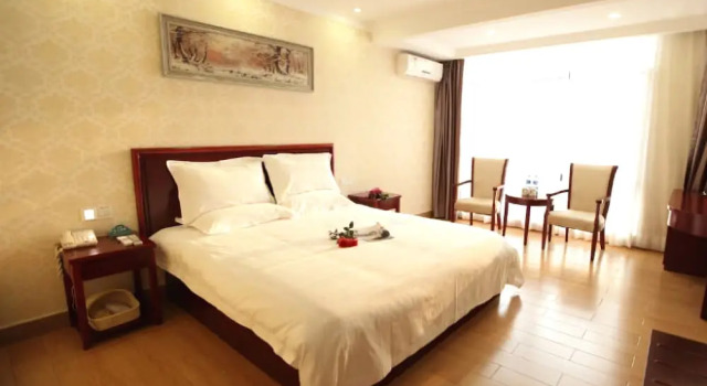 GreenTree Business Inn HuiZhou South Railway Station DanShui RenMin Road Business Hotel, Boek Hotel Hotels in Guangdong met parkeren, Parkeren