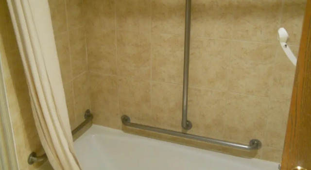 Четырёхместный номер Standard Lakewoods Resort & Lodge