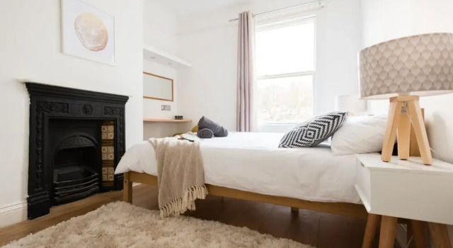 The Hive House - Large Light-flooded 6bdr Townhouse - Sleeps 13, Забронировать Отель Отели Англии 3 звезды, 3*