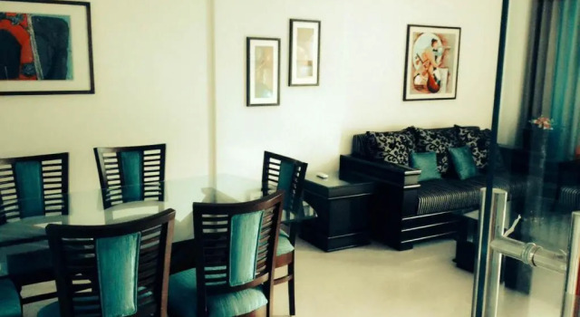 Апартаменты Luxury Woodpecker Service Apartments - Green Park