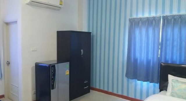 Mel House Korat, Varaa Hotelli Hotellit North-Eastern Thailand pysäköinnillä, Pysäköinti