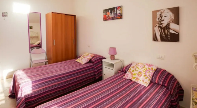 Stefi Follonica in Follonica, Забронировать Отель Отели Фоллоника с парковкой, Парковка