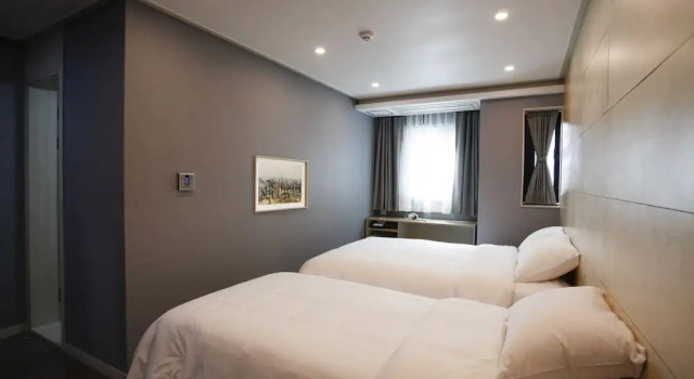 Четырёхместный семейный номер Standard Hotel Dada Gyeongbokgung