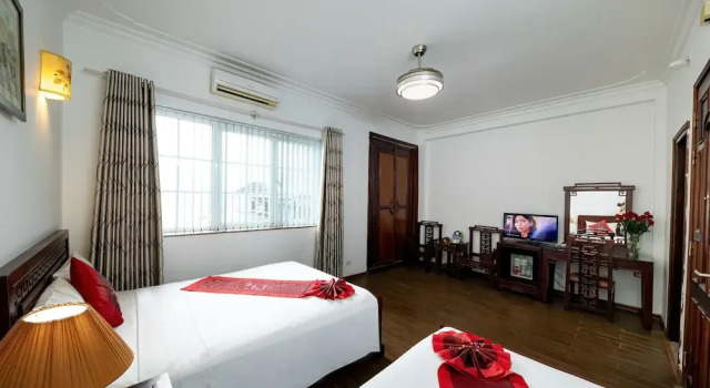 Номер Deluxe Phoenix Legend Hotel Hanoi
