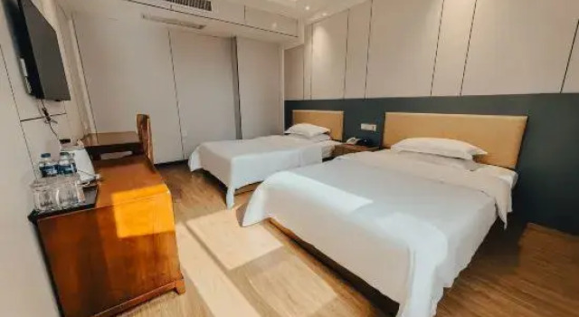 Люкс Haotai City Hotel (Jingzhou Renxinhui)