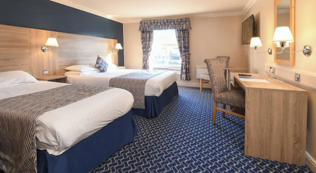 Двухместный номер Superior The Queens Hotel & Victoria Cloisters Apartments
