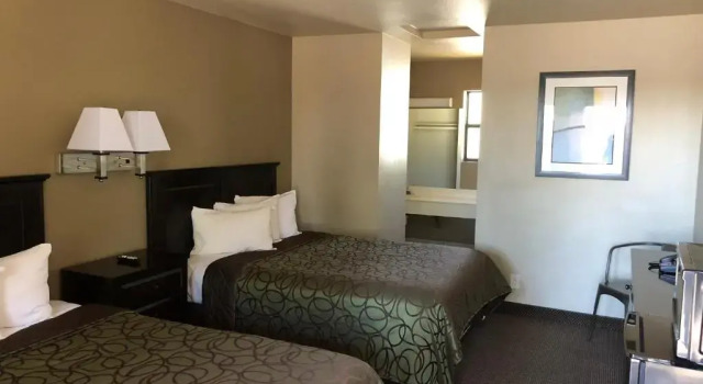 Четырёхместный номер Standard Mountain View Inn