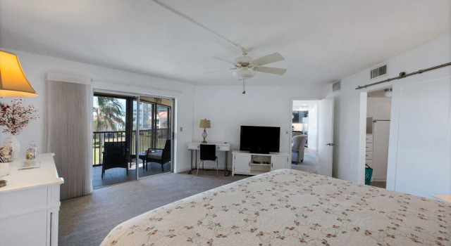Magnificent Gulf View Condo 2 Bedroom Condo by RedAwning