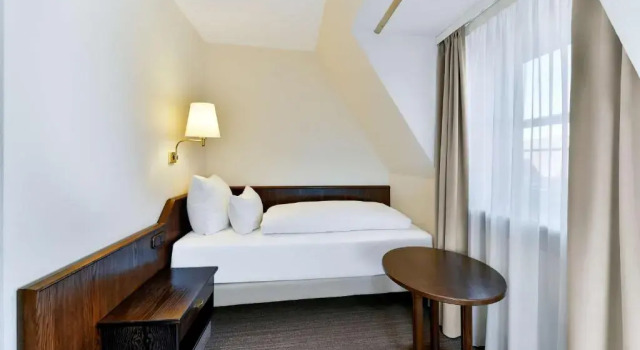 Одноместный номер Standard elaya hotel noerdlingen, Trademark by Wyndham