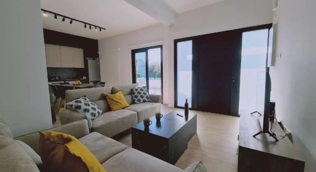STAY Vintage House, Book Vacation Home Villas in Limassol, Villa