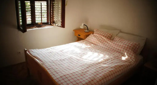 Holiday Home Pine Villa, Забронировать Вилла Коттеджи Пакоштане, рядом с Пляж Пакоштане, Коттедж