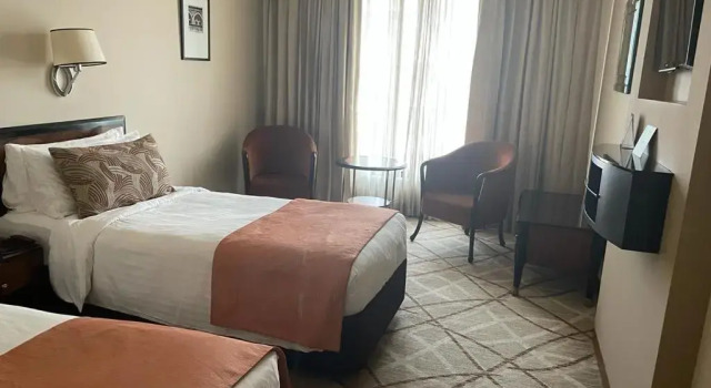 Двухместный люкс Executive Hotel Marine Plaza