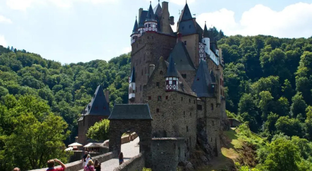 Ferienwohnung zur Burg Eltz, Забронировать Апартаменты/квартира Виршем Мозель - Германия