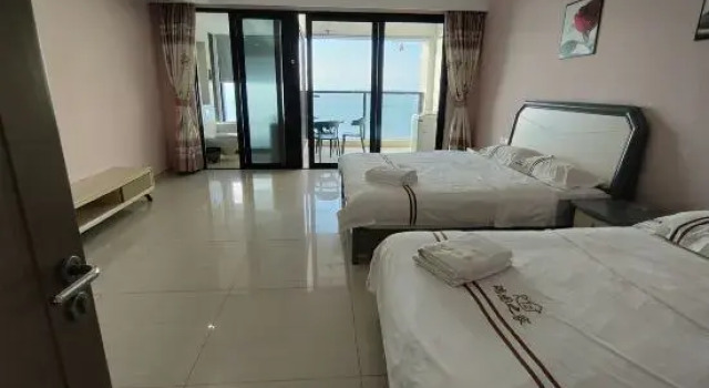 Люкс Deluxe с 3 комнатами с видом на море Beihai Beibu Gulf No.1 Golden Coast Vacation Homestay