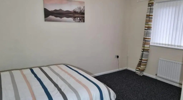 Nice Residential Within Easy Reach To Town, Забронировать Дом для отпуска Отели Манчестера с парковкой, Парковка