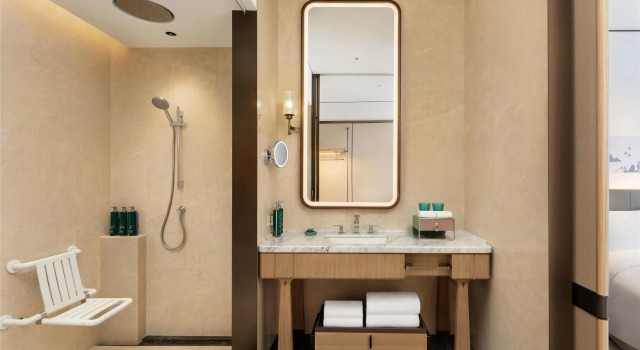 Номер Standard Doubletree By Hilton Zigong