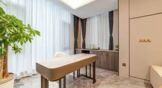 Люкс Business Floral Hotel·Jiujing and light luxury hotel (Yongxingfang Ming City Wall Store)