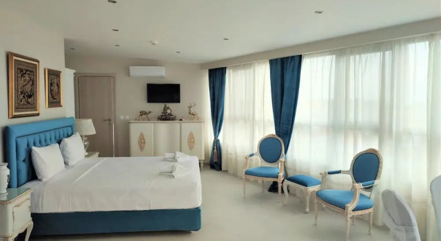 Light Blue Luxury Rooms