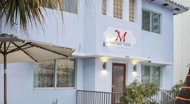 Номер Deluxe M HOTEL