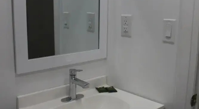 Номер Deluxe Sauble Beach Lodge