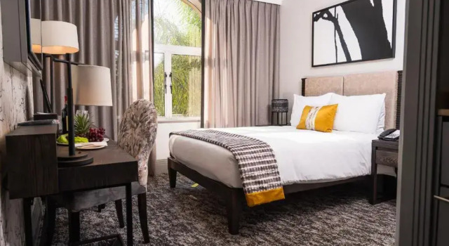 Двухместный номер Standard Golden Horse Hotel
