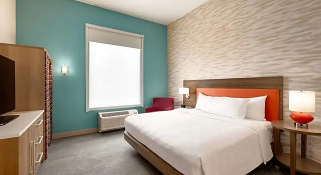Двухместный люкс c 1 комнатой Home2 Suites By Hilton Bloomington Normal