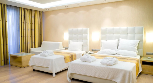 Трёхместный номер Standard с видом на море Konstantinos Palace