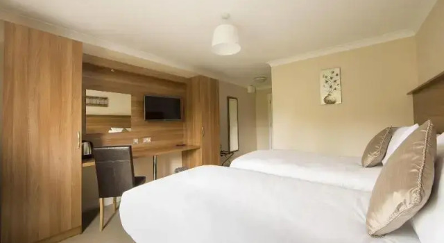 Двухместный номер Standard Riverside Suites Hotel