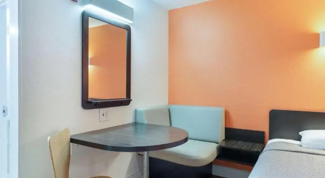 Четырёхместный номер Standard Motel 6-Houston, TX - East