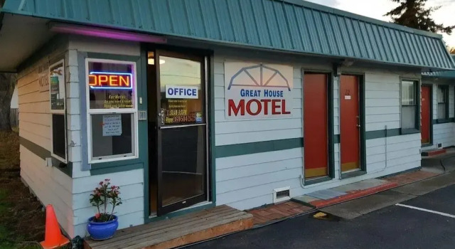 Great House Motel, 예약 모텔 세큄 