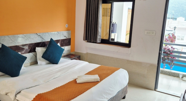 Номер Deluxe Manzil Hostel