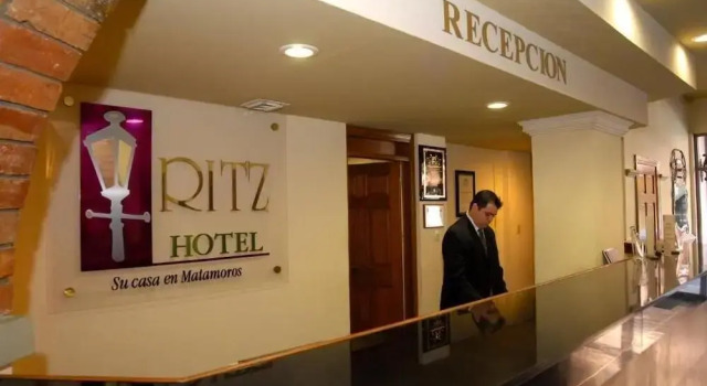 Standard Neljän hengen huone Hotel Ritz