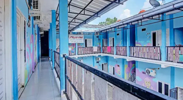 OYO 91404 Kost Syahira, Book Hotel Prabumulih Sumatra