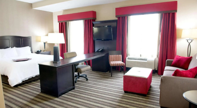 Двухместный люкс Hampton Inn and Suites Hope