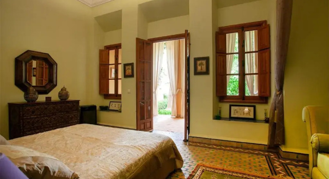 Villa Avirona