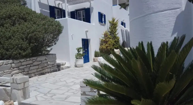 Студия Nicos Studios & Apartments