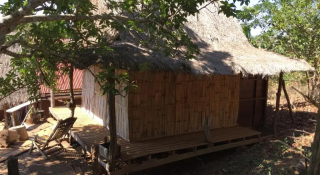 Tree Lodge, Rezerwuj Hotel Hotele w Mondulkiri Province z parkingiem, Parking