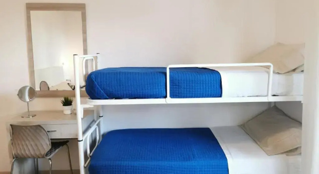 Четырёхместный номер Standard с балконом Hotel Bellini