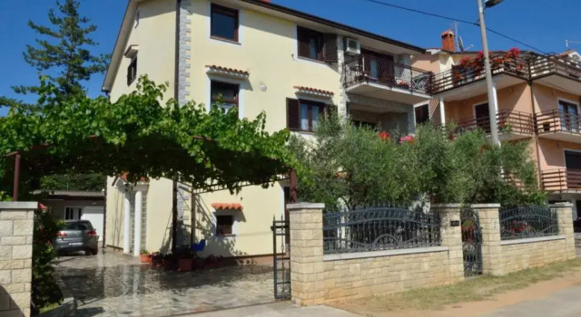 Apartments Ruža