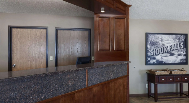 Super 8 by Wyndham Sioux Falls/41st Street
