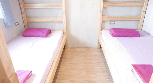 Cama en dormitorio compartido (dormitorio compartido femenino) MatchBox Hostel