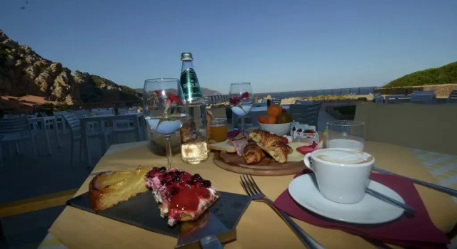 Hotel Costa Paradiso, Забронировать Отель Тринита-д'Агульту-э-Виньола Коста-Парадизо