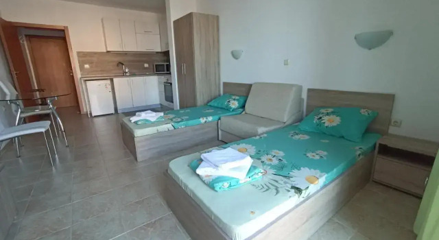 Palm Marina Apartment Complex