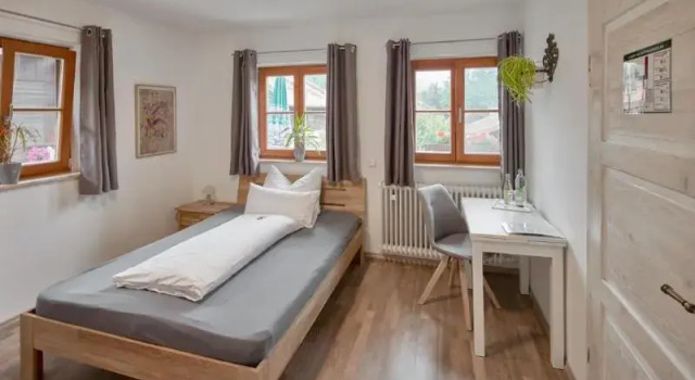 Одноместный номер Standard с видом на горы Hotel Alte Säge Ruhpolding inkl Chiemgaukarte und Genussfrühstück