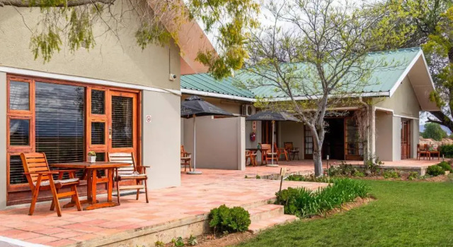 Семейный номер Standard с видом на сад Mooiplaas Guesthouse