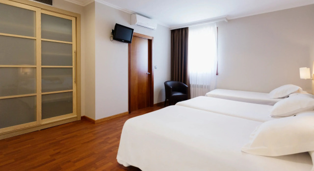 Hotel Valencia, Забронировать Отель Феррол Artabro Gulf
